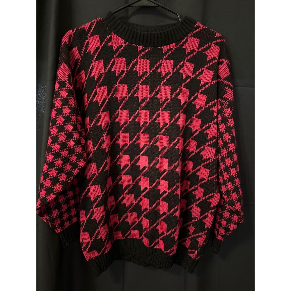 Vintage Classic Essentials Women’s Houndstooth Style Sweater Large Hot Pink
